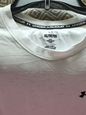 Under Armour White Athletic Crew Neck Tee
